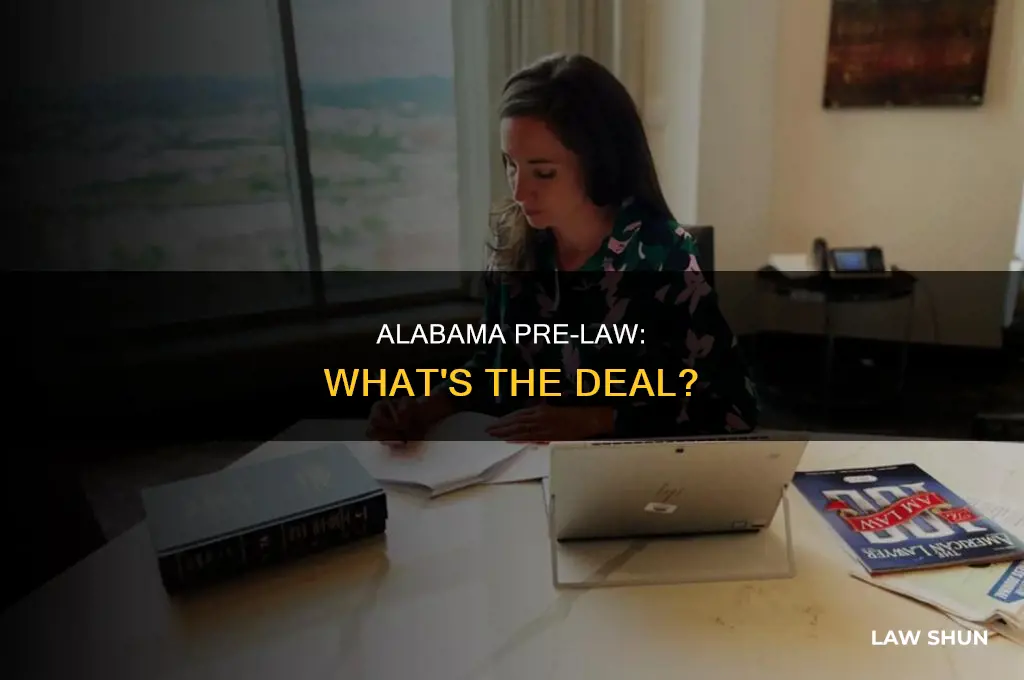 does the university of alabama have a pre law program
