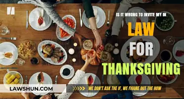 Should You Invite Your In-Laws to Thanksgiving? Etiquette Explored