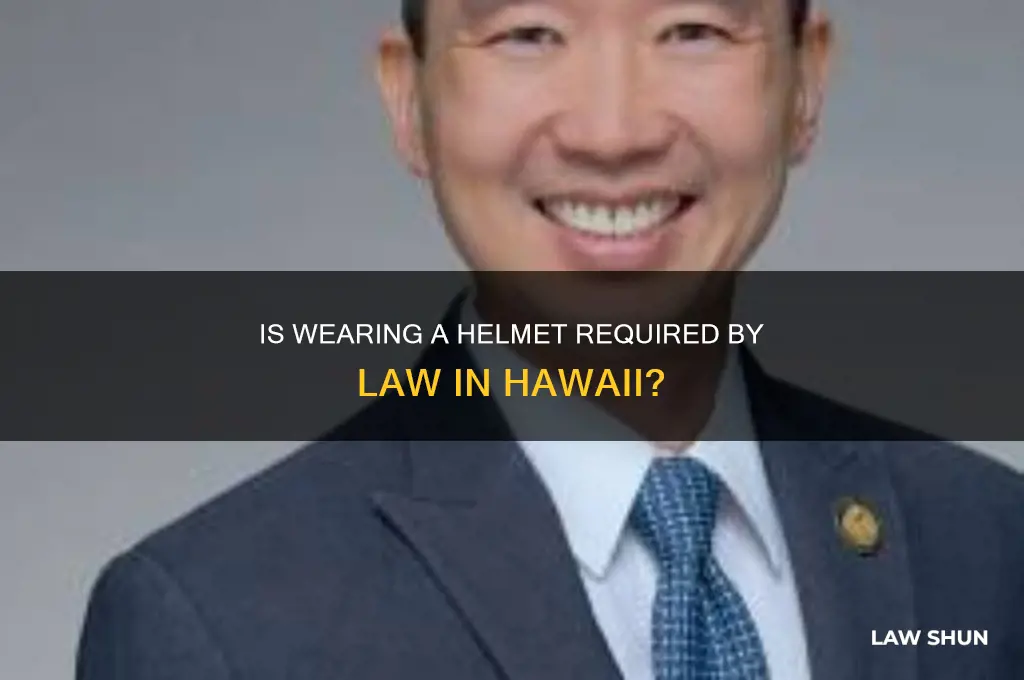 is wearing a helmet a law in hawaii