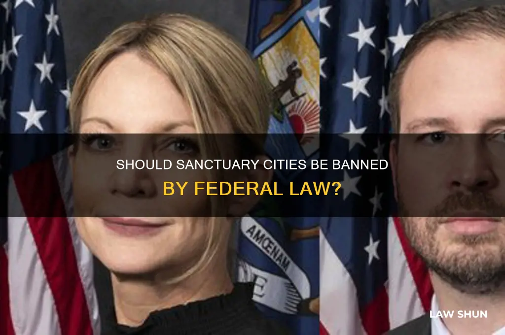 should there be a national law that bans sancuary cities