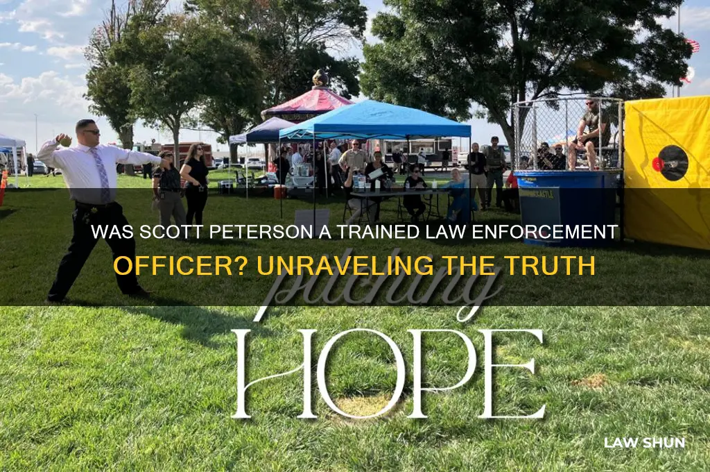 was scott peterson a trained officer of the law