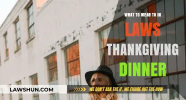 Stylish & Comfortable Outfits for Your In-Laws' Thanksgiving Dinner