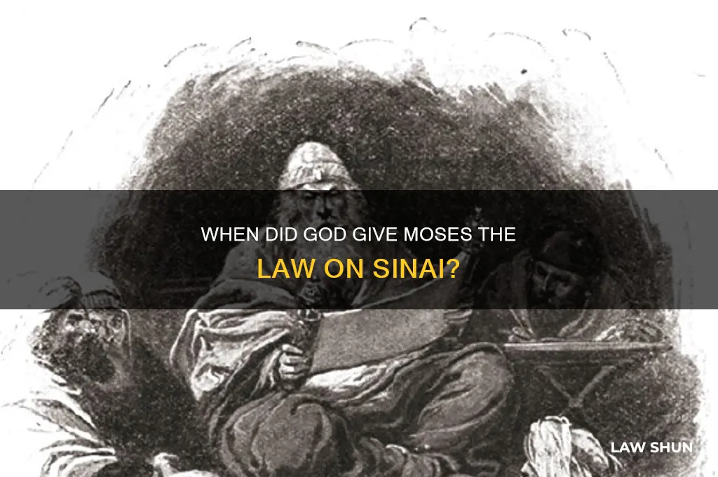 what year did god gave moses the law on sinai