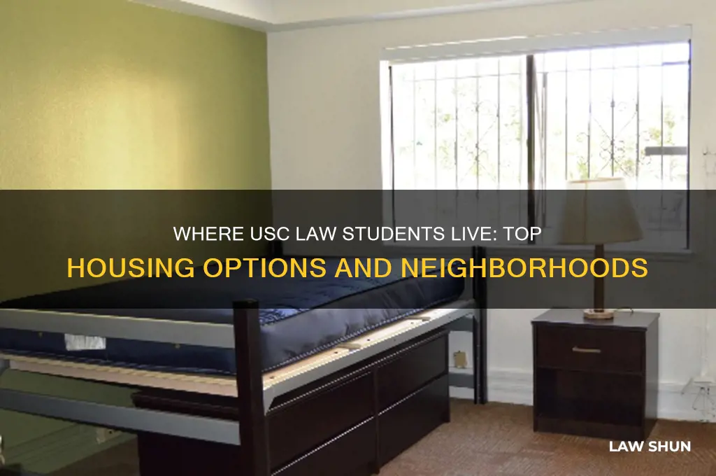 where do usc law students live